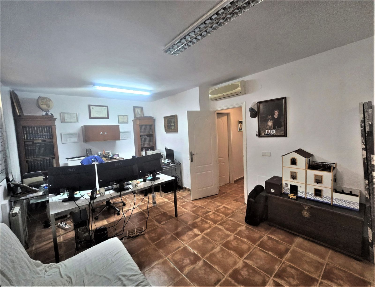 4 Bed Townhouse for sale in Playamar Costa Del Sol, Málaga, Spain