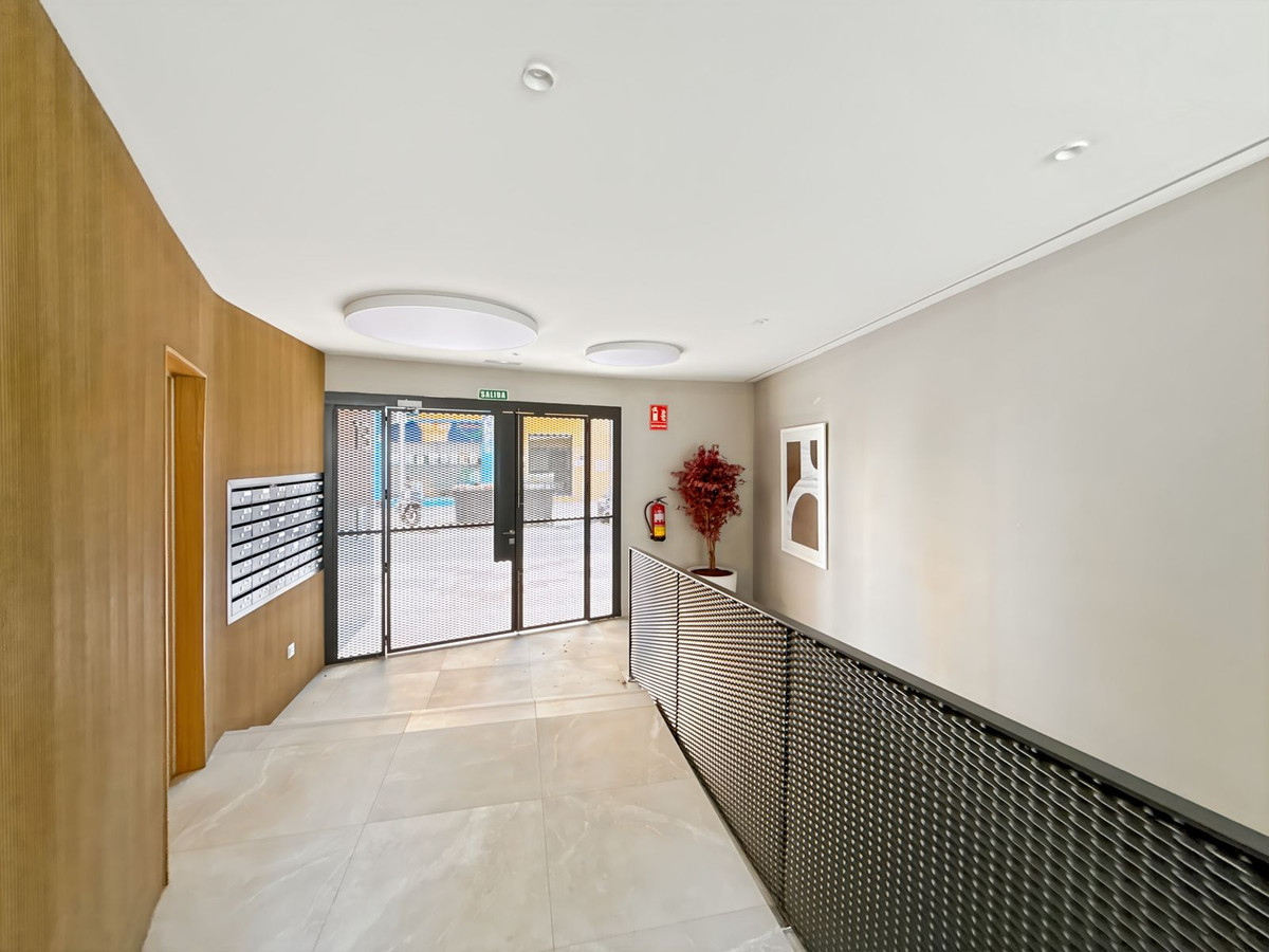 Se vende Apartamento Planta Media de 2 dormitorios en Málaga Ciudad, Málaga, España