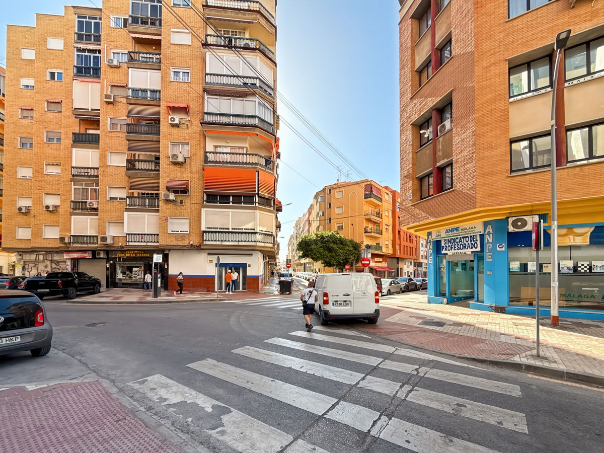Se vende Apartamento Planta Media de 2 dormitorios en Málaga Ciudad, Málaga, España
