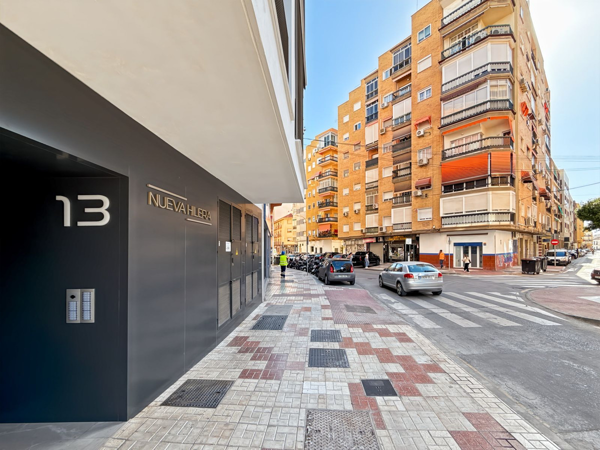 Se vende Apartamento Planta Media de 2 dormitorios en Málaga Ciudad, Málaga, España