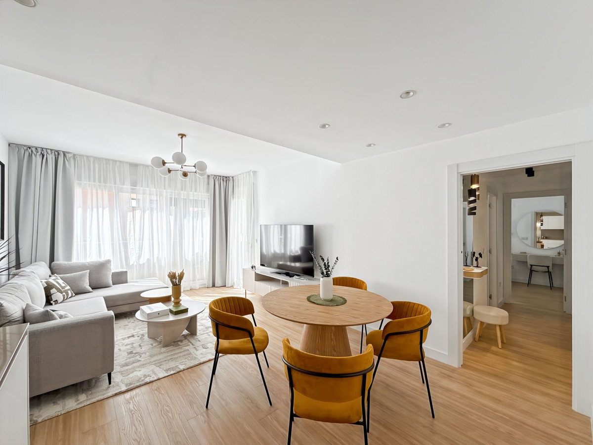 Se vende Apartamento Planta Media de 2 dormitorios en Málaga Ciudad, Málaga, España
