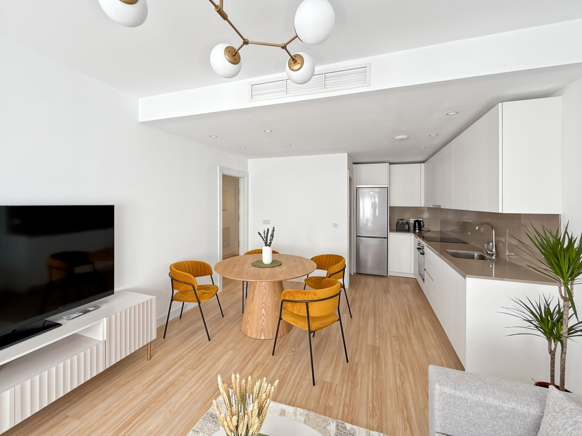 Se vende Apartamento Planta Media de 2 dormitorios en Málaga Ciudad, Málaga, España