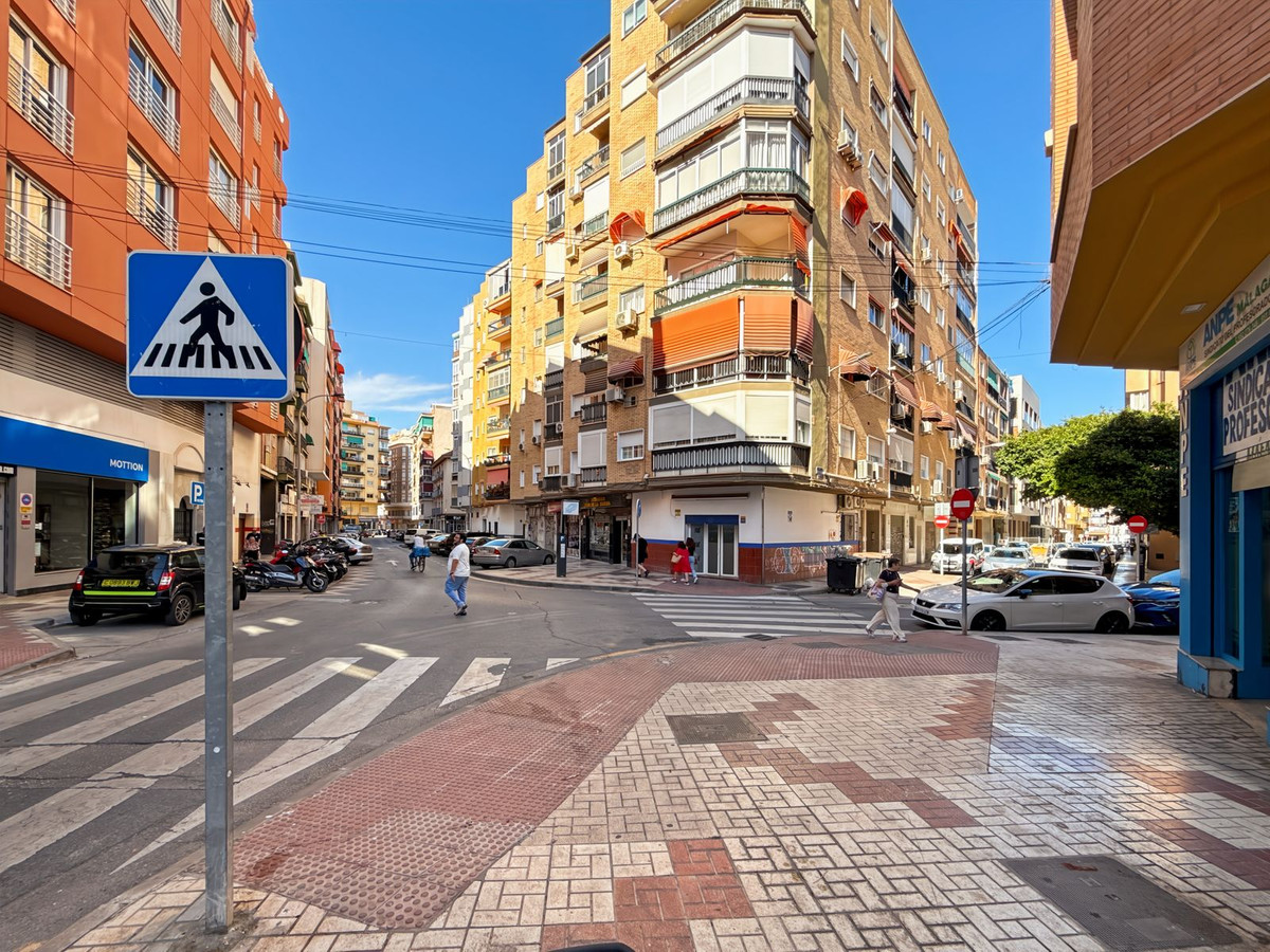 Se vende Apartamento Planta Media de 2 dormitorios en Málaga Ciudad, Málaga, España
