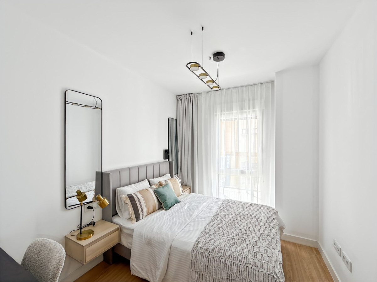 Se vende Apartamento Planta Media de 2 dormitorios en Málaga Ciudad, Málaga, España