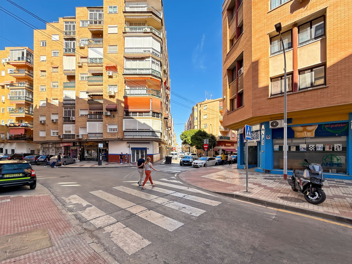 Se vende Apartamento Planta Media de 2 dormitorios en Málaga Ciudad, Málaga, España