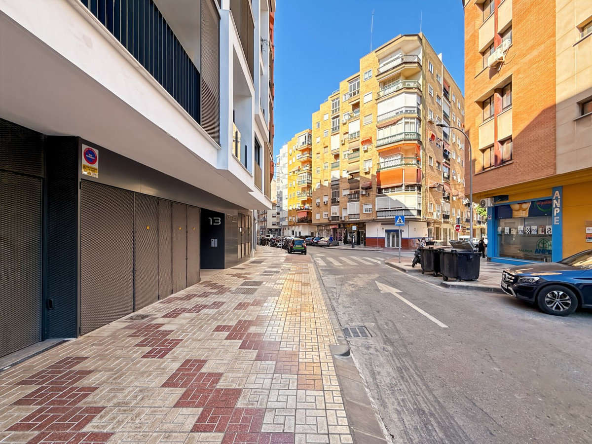 Se vende Apartamento Planta Media de 2 dormitorios en Málaga Ciudad, Málaga, España