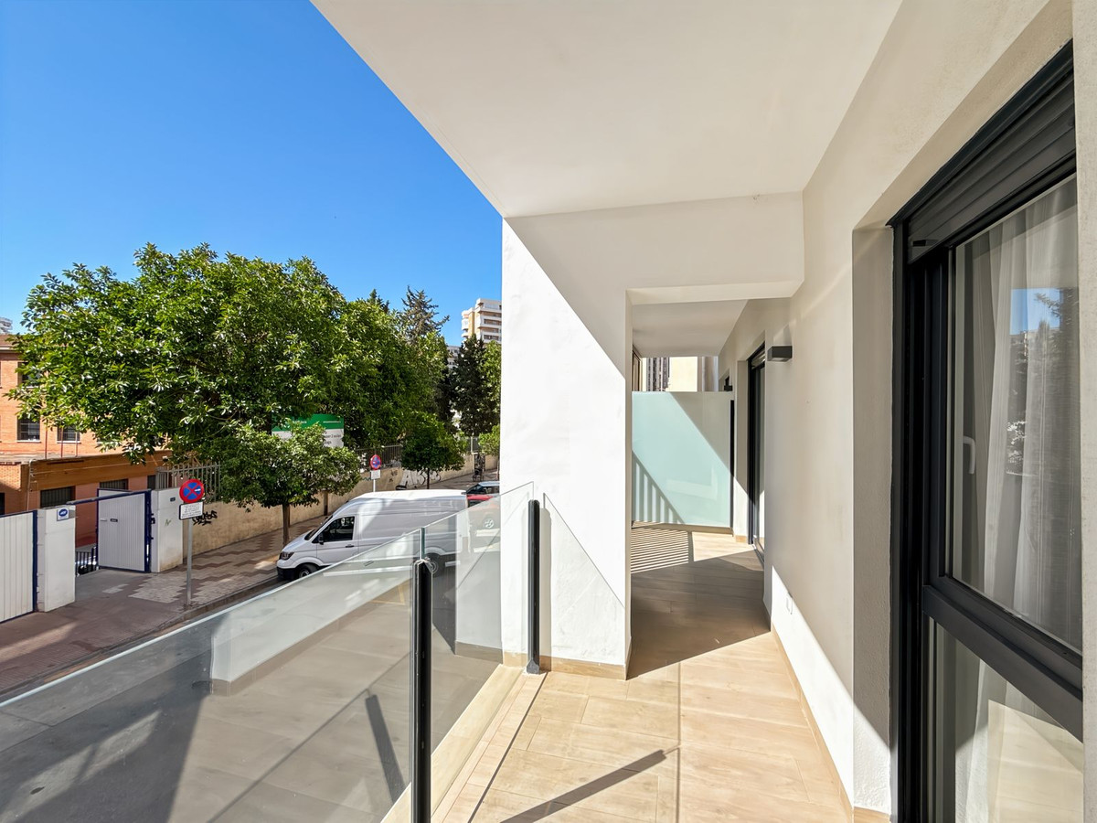 Se vende Apartamento Planta Media de 2 dormitorios en Málaga Ciudad, Málaga, España