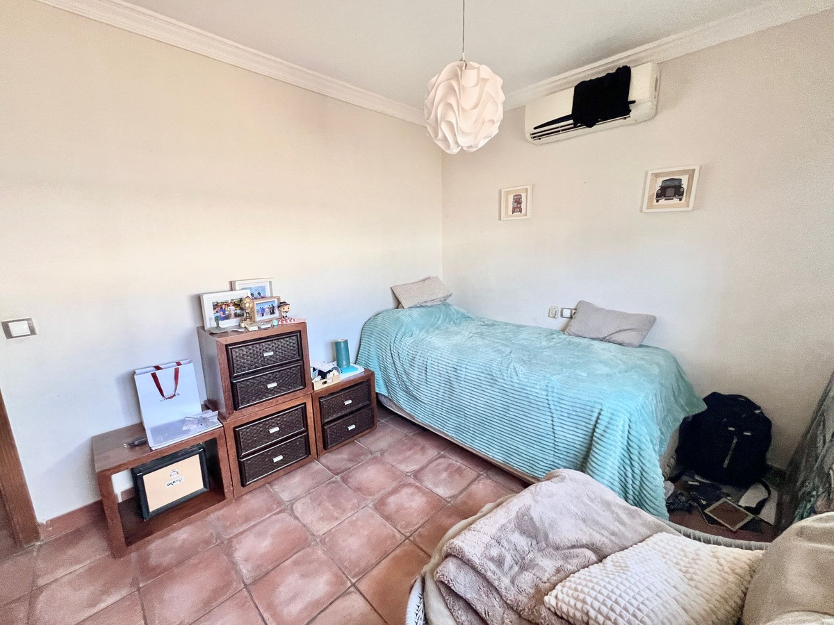 4 Bed Townhouse for sale in Nueva Andalucía Costa Del Sol, Málaga, Spain