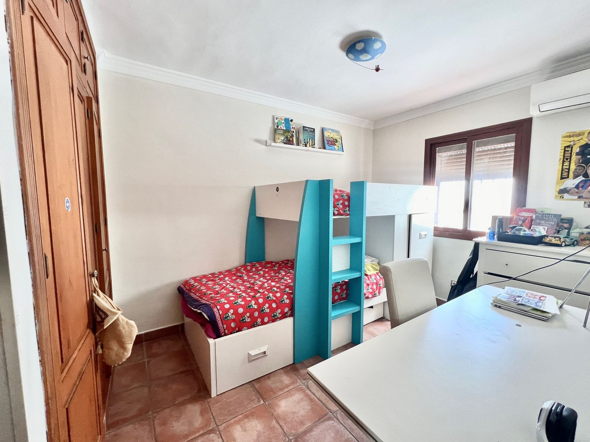 4 Bed Townhouse for sale in Nueva Andalucía Costa Del Sol, Málaga, Spain