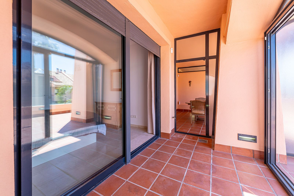 2 Bed Apartment for sale in Calahonda Costa Del Sol, Málaga, Spain