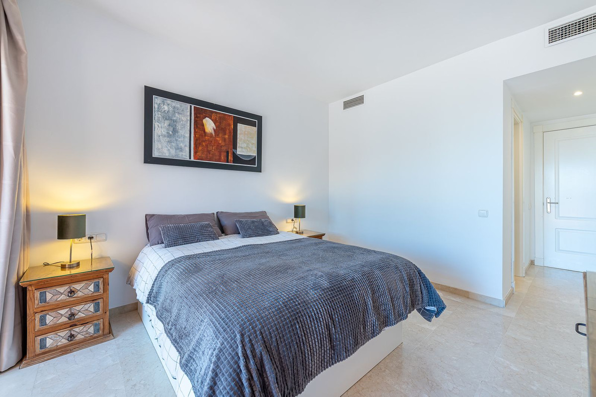 2 Bed Apartment for sale in Calahonda Costa Del Sol, Málaga, Spain