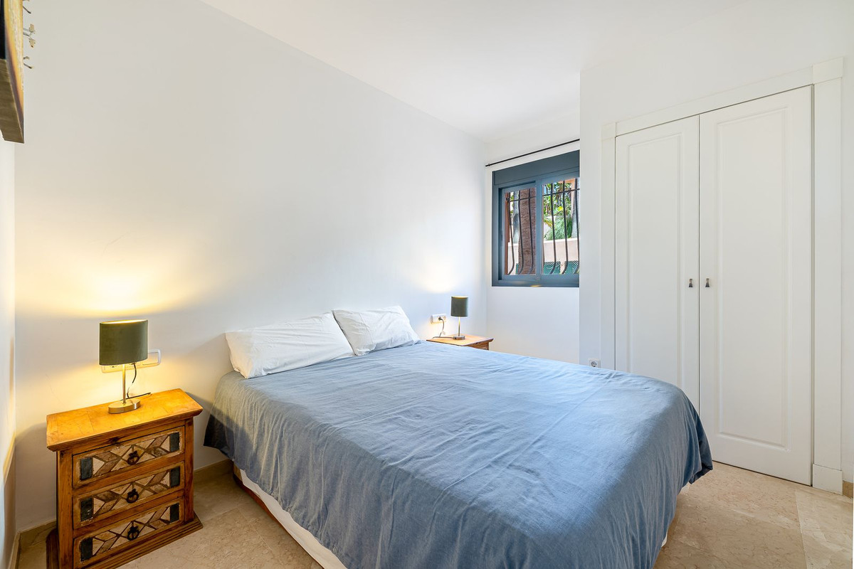2 Bed Apartment for sale in Calahonda Costa Del Sol, Málaga, Spain