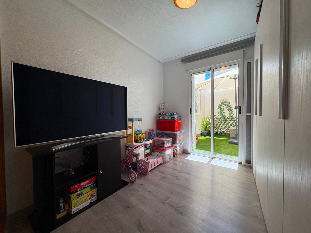 4 Bed Apartment for sale in Torrevieja Costa Blanca, Alicante, Spain