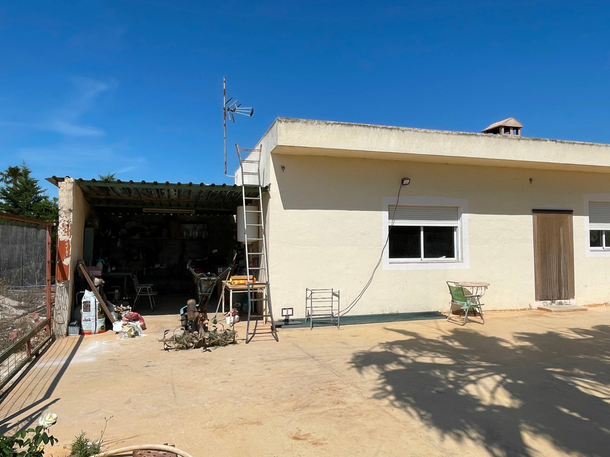 Se vende Villa - Chalet de 4 dormitorios en Costa Blanca, Alicante, España