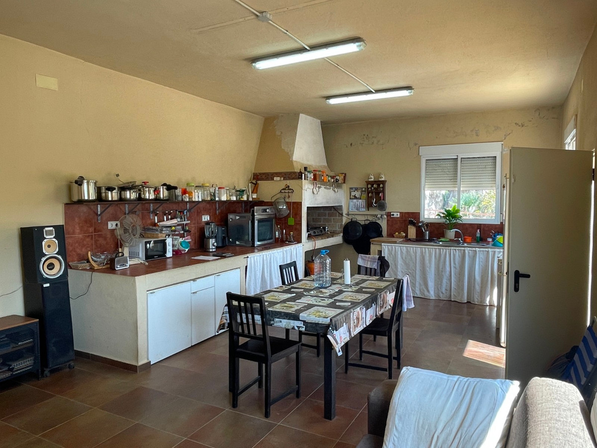 Se vende Villa - Chalet de 4 dormitorios en Costa Blanca, Alicante, España