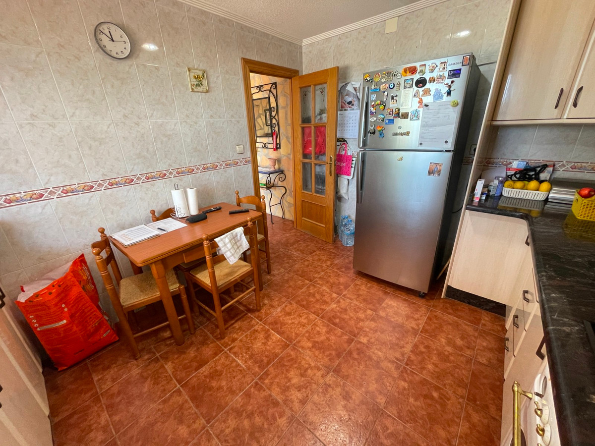 Se vende Villa - Chalet de 4 dormitorios en Costa Blanca, Alicante, España