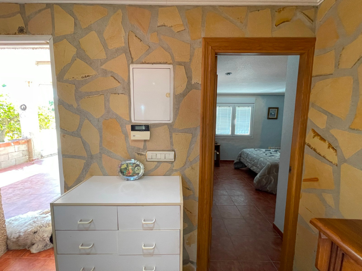 Se vende Villa - Chalet de 4 dormitorios en Costa Blanca, Alicante, España
