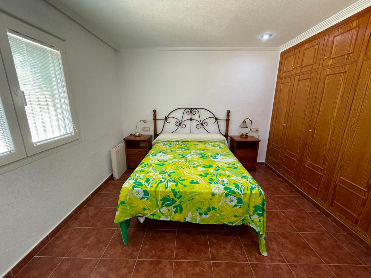 Se vende Villa - Chalet de 4 dormitorios en Costa Blanca, Alicante, España