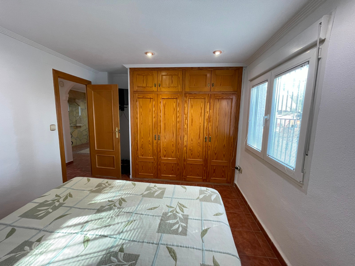 Se vende Villa - Chalet de 4 dormitorios en Costa Blanca, Alicante, España