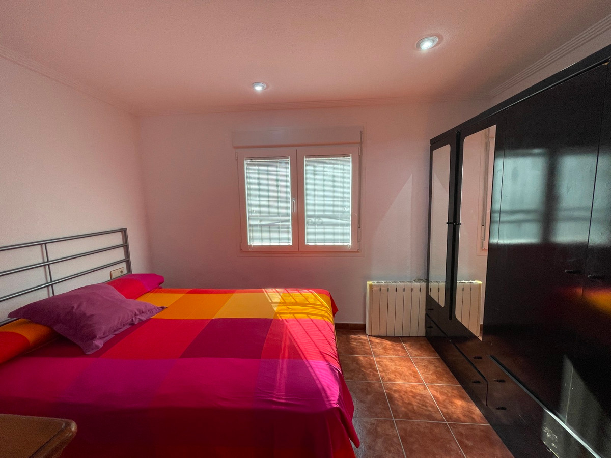 Se vende Villa - Chalet de 4 dormitorios en Costa Blanca, Alicante, España