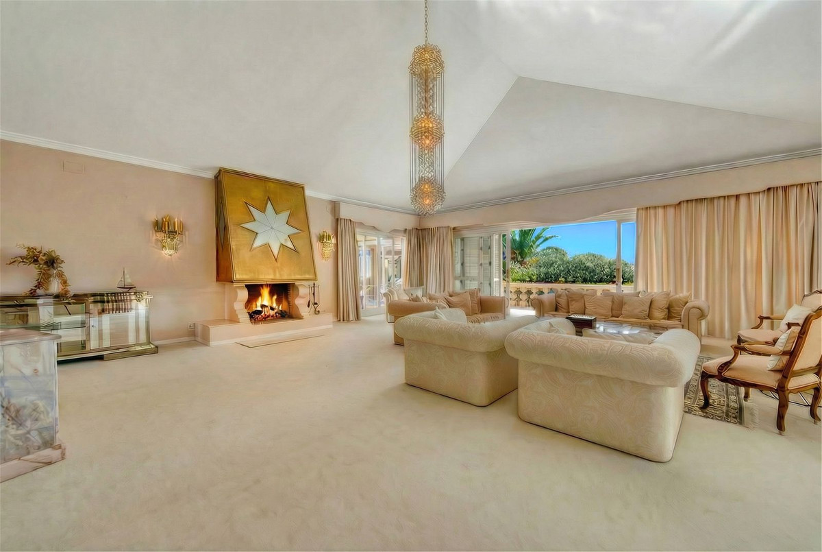 Se vende Villa - Chalet de 10 dormitorios en Costa Del Sol, Málaga, España
