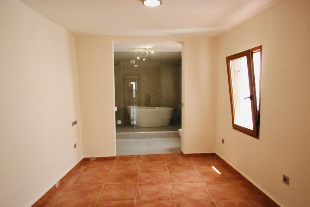 2 Bed Townhouse for sale in Mijas Costa Del Sol, Málaga, Spain