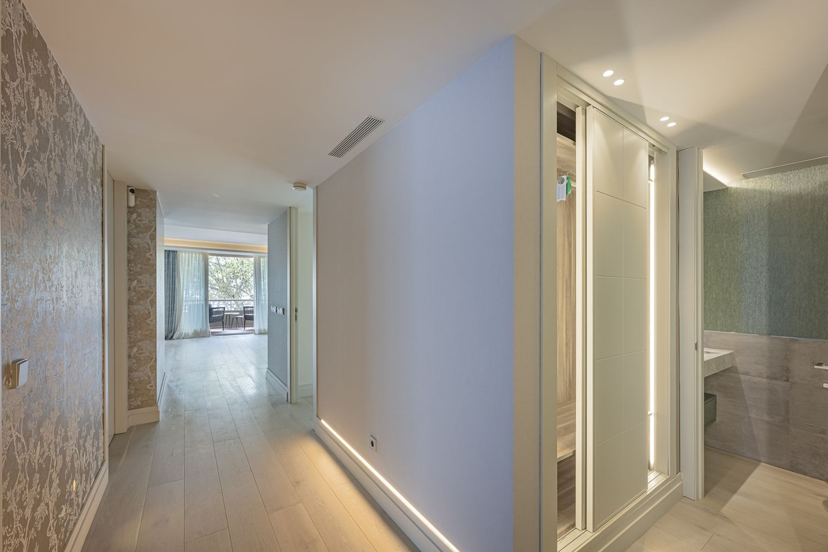 2 Bed Apartment for sale in Marbella Costa Del Sol, Málaga, Spain