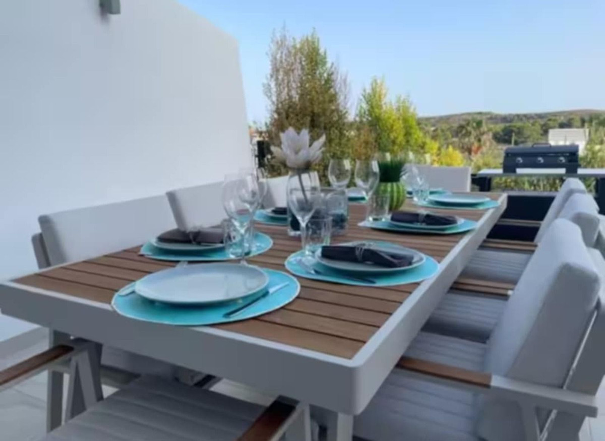 Se vende Villa - Chalet de 5 dormitorios en Costa Blanca, Alicante, España