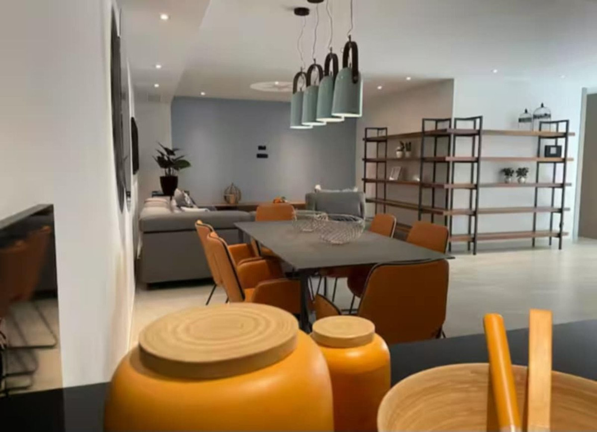 Se vende Villa - Chalet de 5 dormitorios en Costa Blanca, Alicante, España
