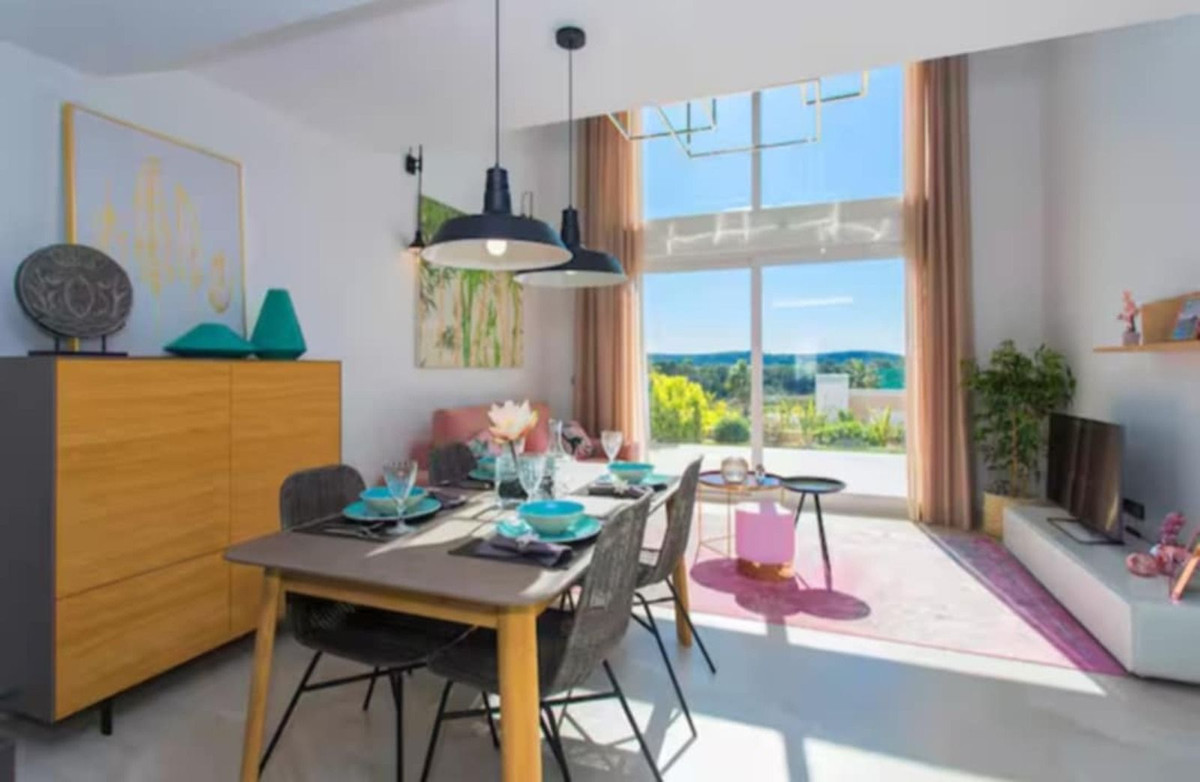 Se vende Villa - Chalet de 5 dormitorios en Costa Blanca, Alicante, España