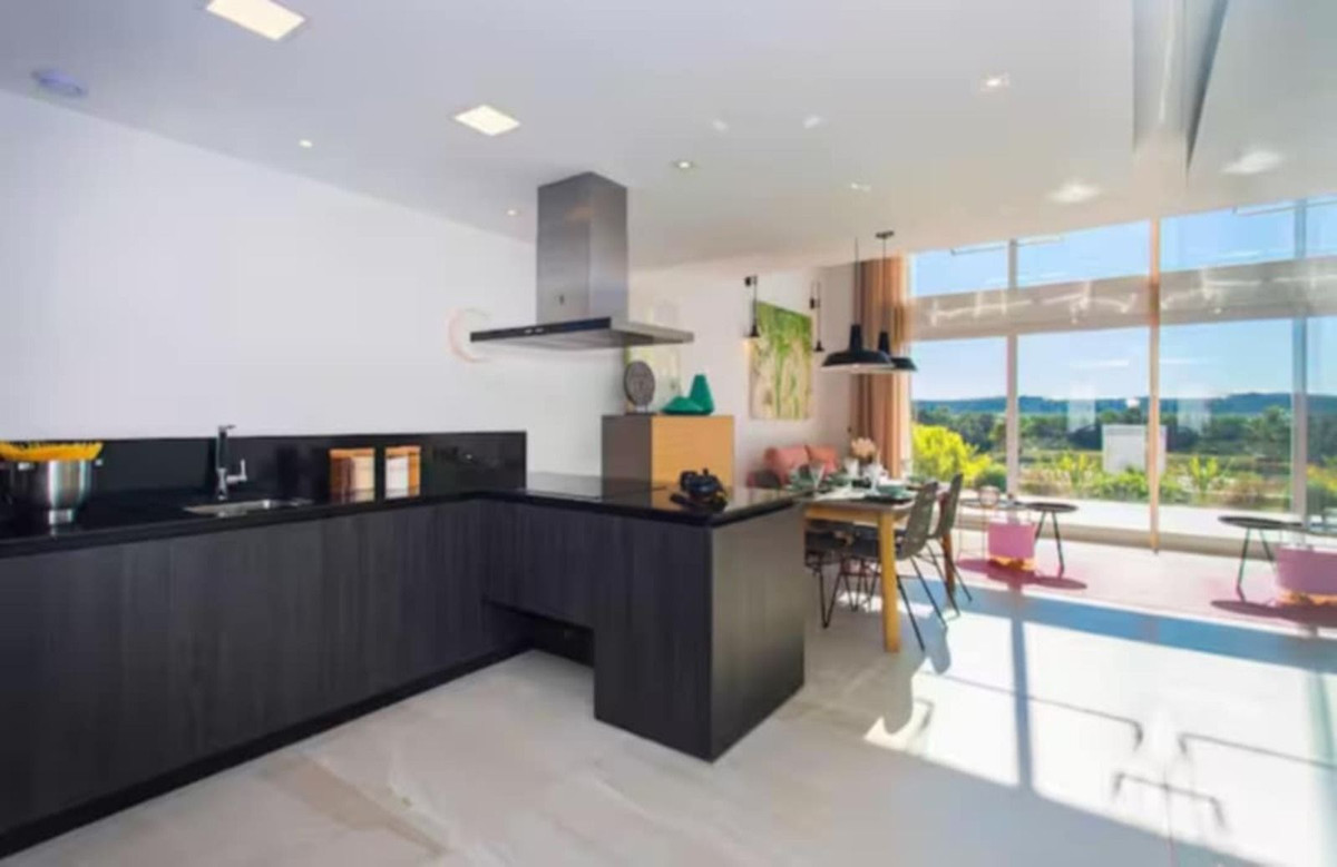 Se vende Villa - Chalet de 5 dormitorios en Costa Blanca, Alicante, España