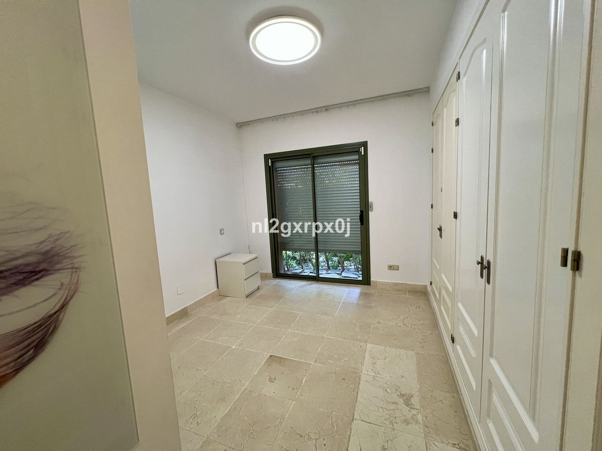Se vende Apartamento Planta Baja de 2 dormitorios en Costa Del Sol, Málaga, España