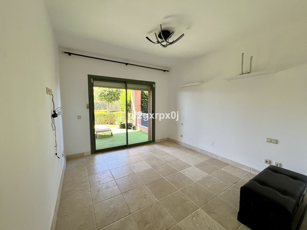 Se vende Apartamento Planta Baja de 2 dormitorios en Costa Del Sol, Málaga, España