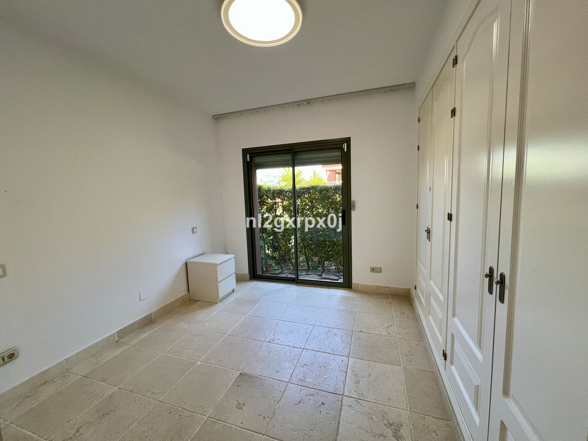 Se vende Apartamento Planta Baja de 2 dormitorios en Costa Del Sol, Málaga, España