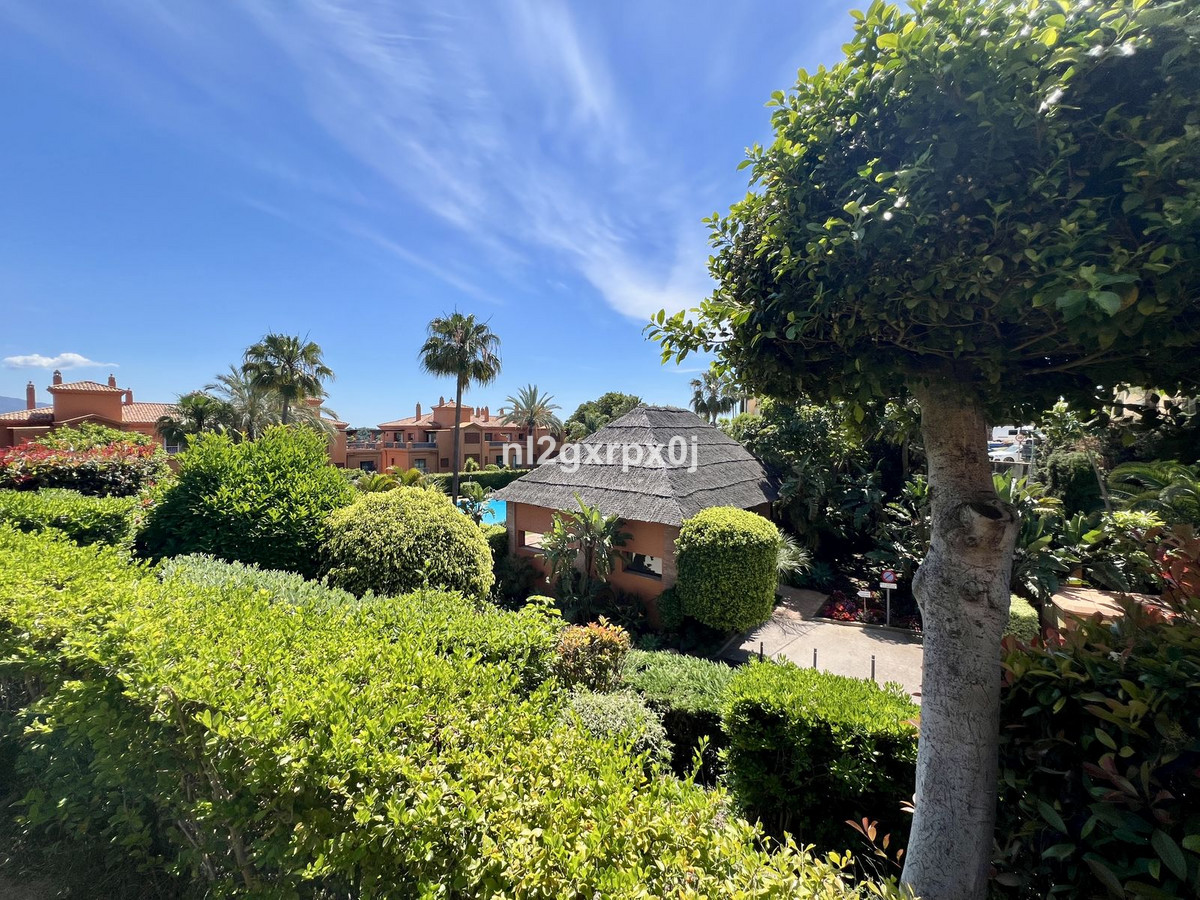 Se vende Apartamento Planta Baja de 2 dormitorios en Costa Del Sol, Málaga, España
