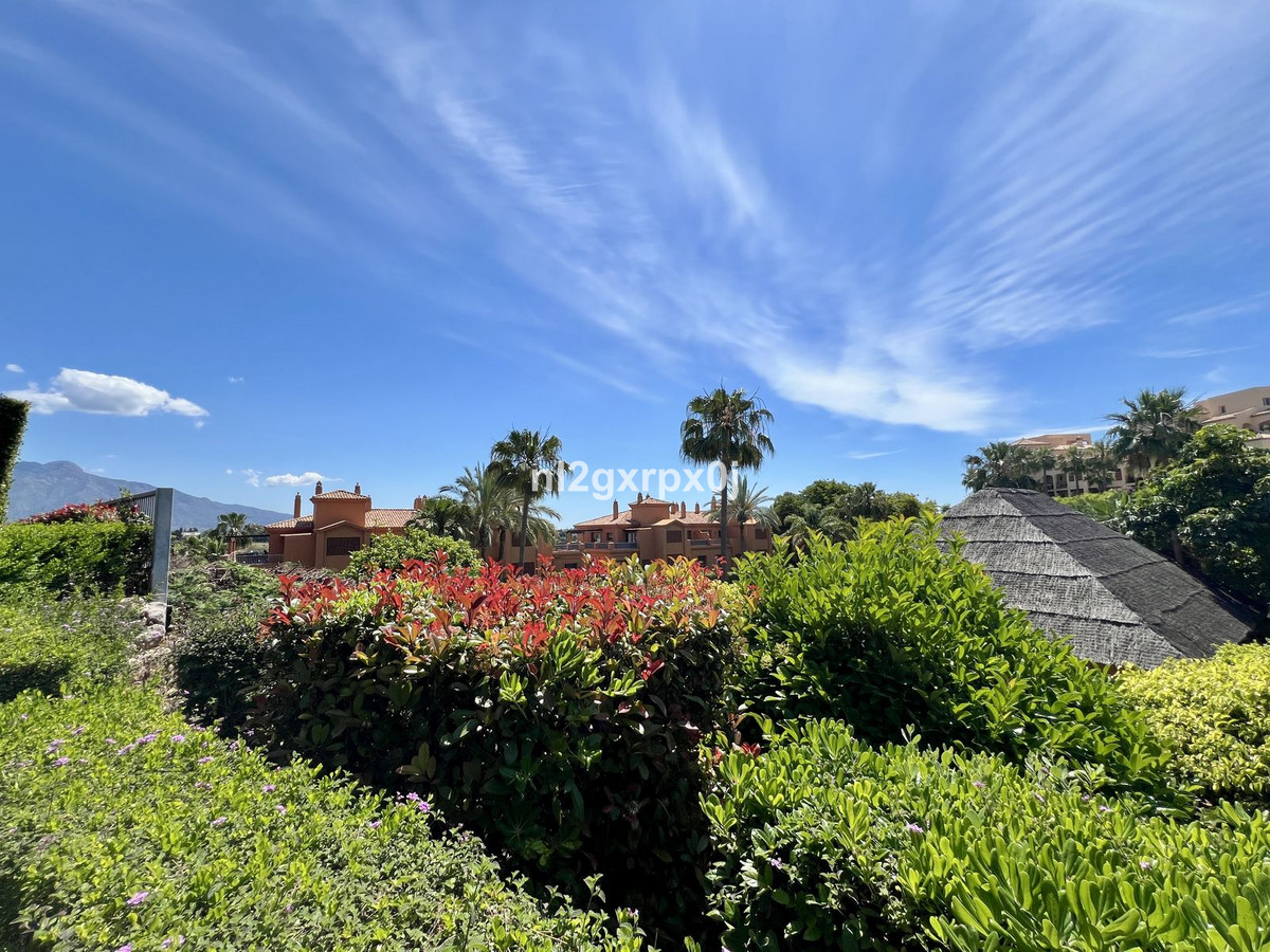 Se vende Apartamento Planta Baja de 2 dormitorios en Costa Del Sol, Málaga, España