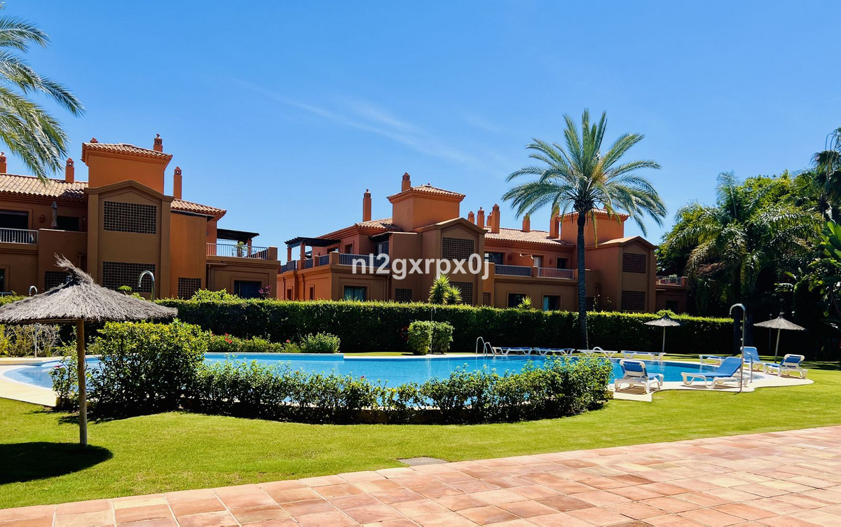 Se vende Apartamento Planta Baja de 2 dormitorios en Costa Del Sol, Málaga, España