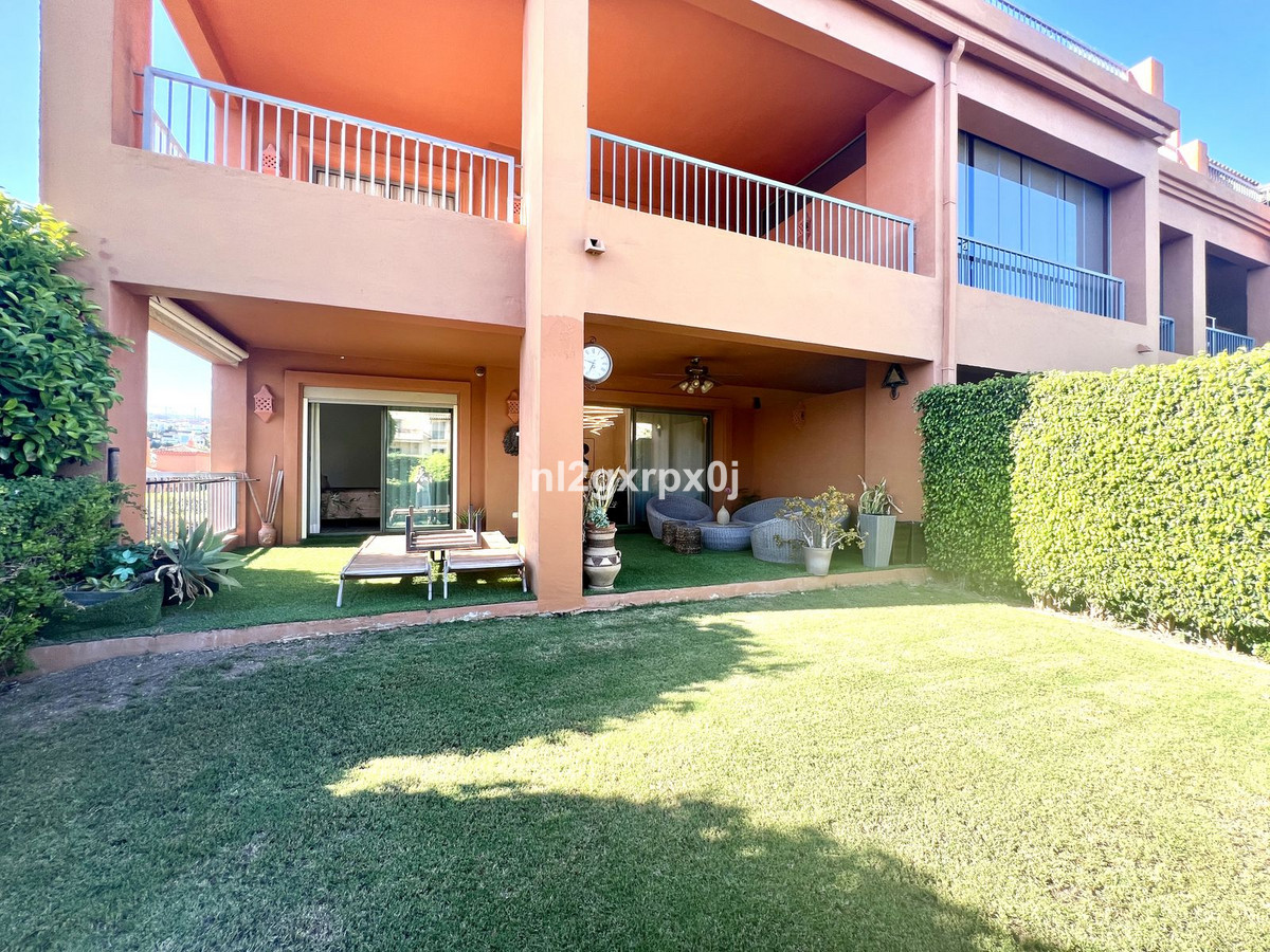 Se vende Apartamento Planta Baja de 2 dormitorios en Costa Del Sol, Málaga, España