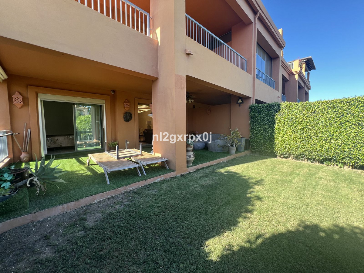 Se vende Apartamento Planta Baja de 2 dormitorios en Costa Del Sol, Málaga, España