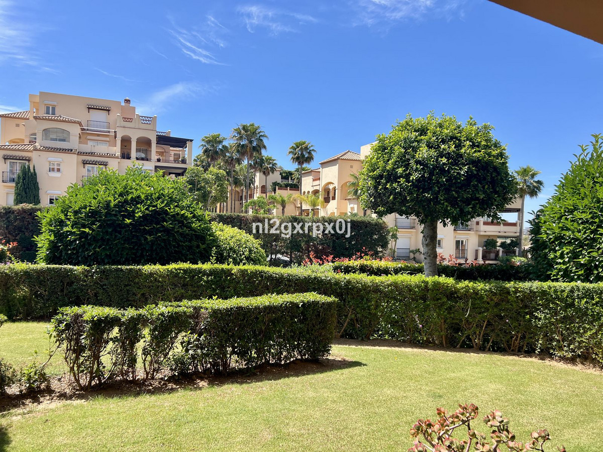 Se vende Apartamento Planta Baja de 2 dormitorios en Costa Del Sol, Málaga, España
