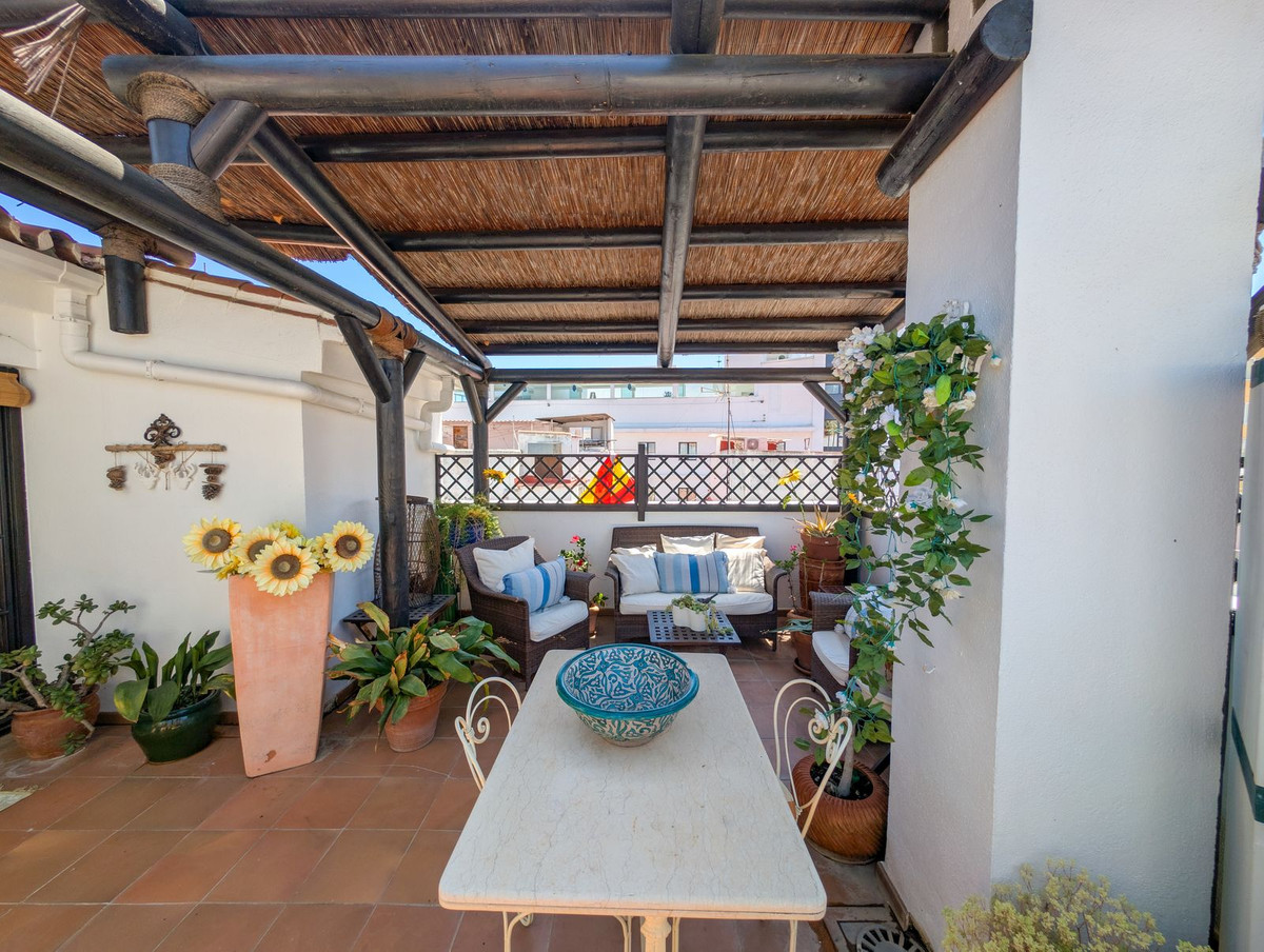 3 Bed Apartment for sale in Marbella Costa Del Sol, Málaga, Spain
