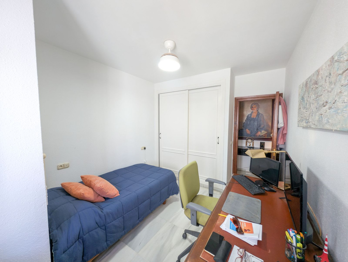3 Bed Apartment for sale in Marbella Costa Del Sol, Málaga, Spain