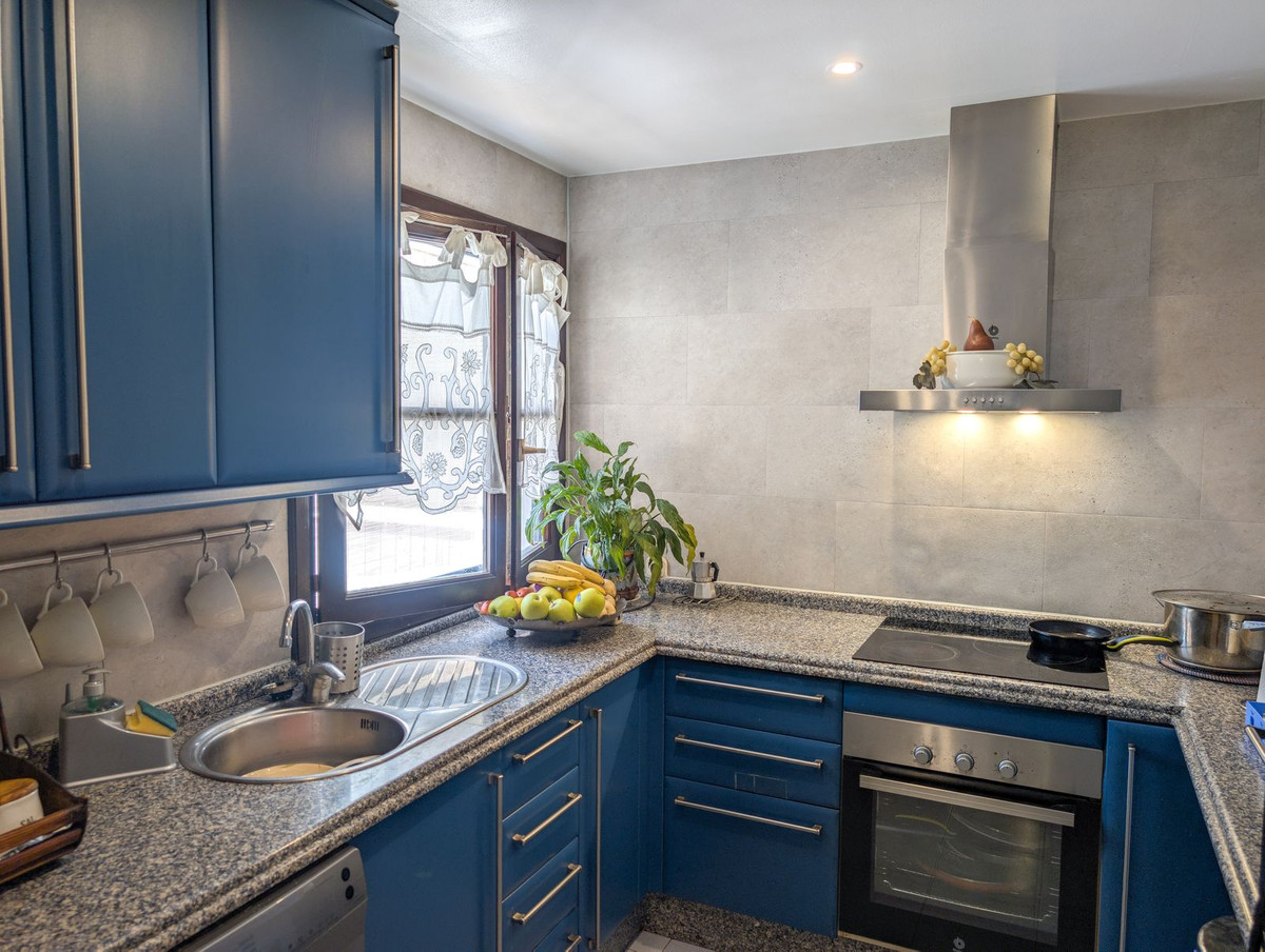3 Bed Apartment for sale in Marbella Costa Del Sol, Málaga, Spain