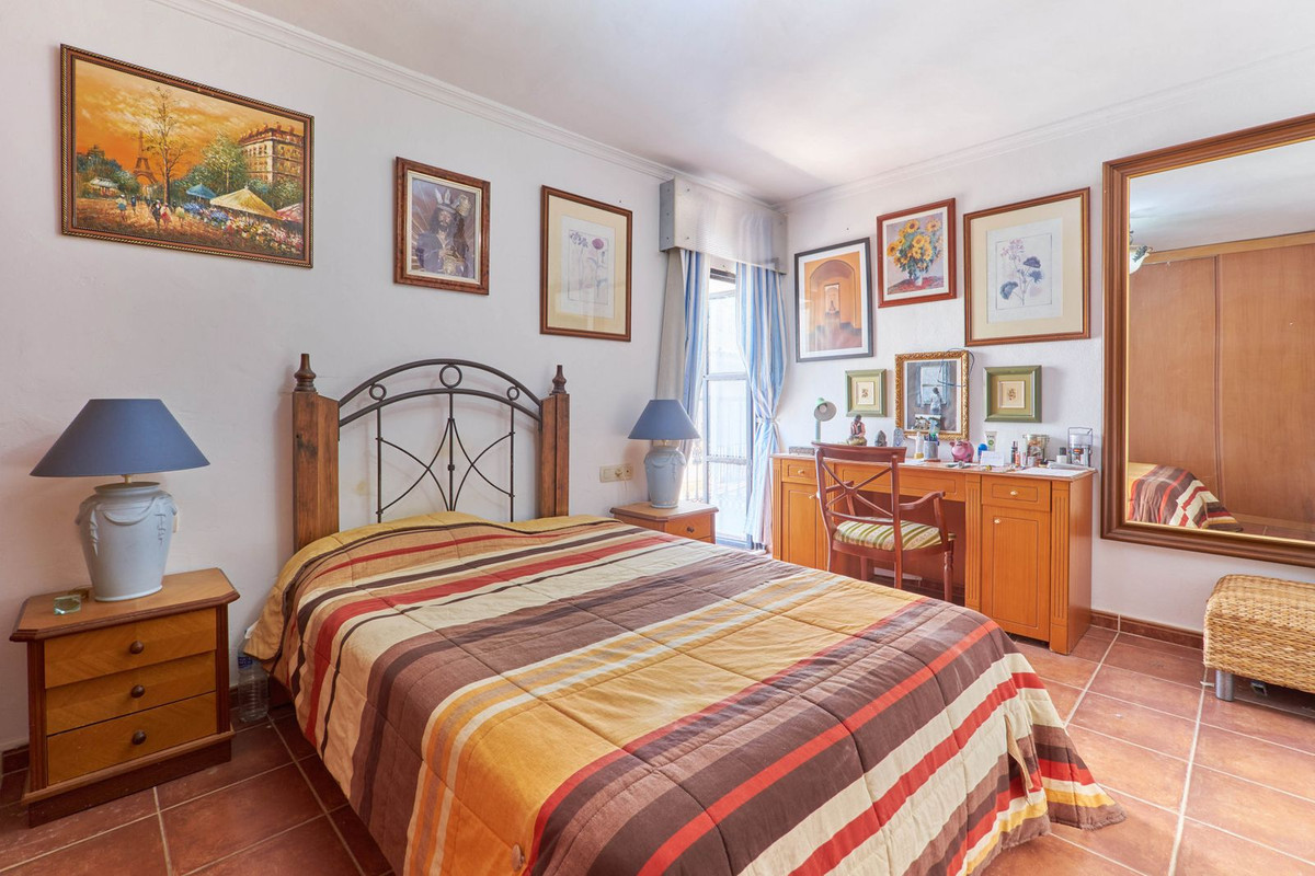 7 Bed Townhouse for sale in Marbella Costa Del Sol, Málaga, Spain