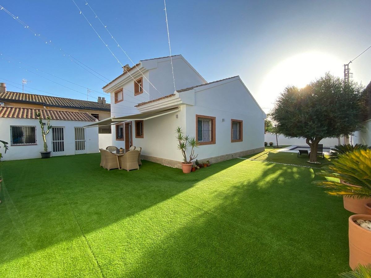 Se vende Villa - Chalet de 5 dormitorios en Costa Blanca, Alicante, España