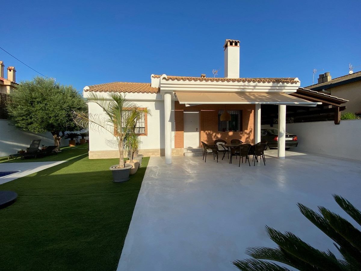 Se vende Villa - Chalet de 5 dormitorios en Costa Blanca, Alicante, España