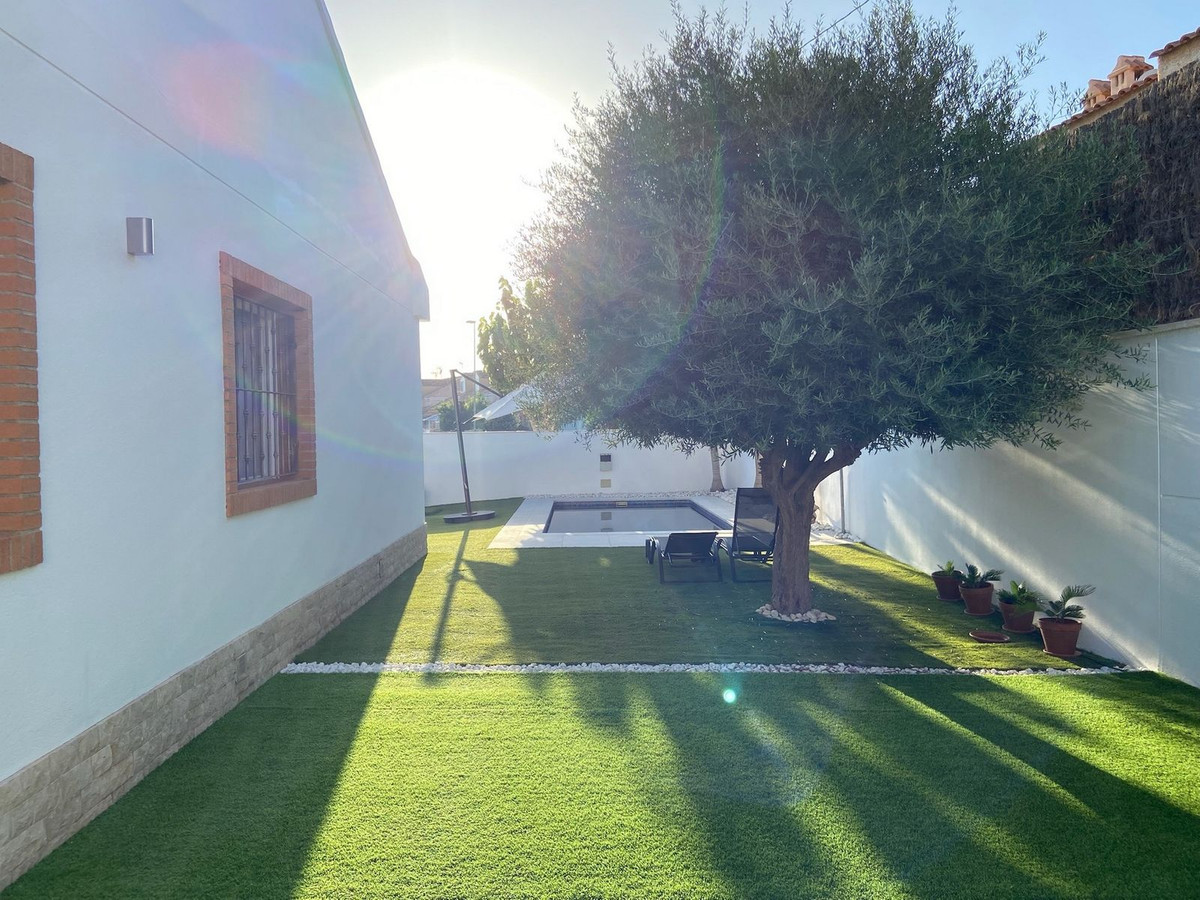 Se vende Villa - Chalet de 5 dormitorios en Costa Blanca, Alicante, España