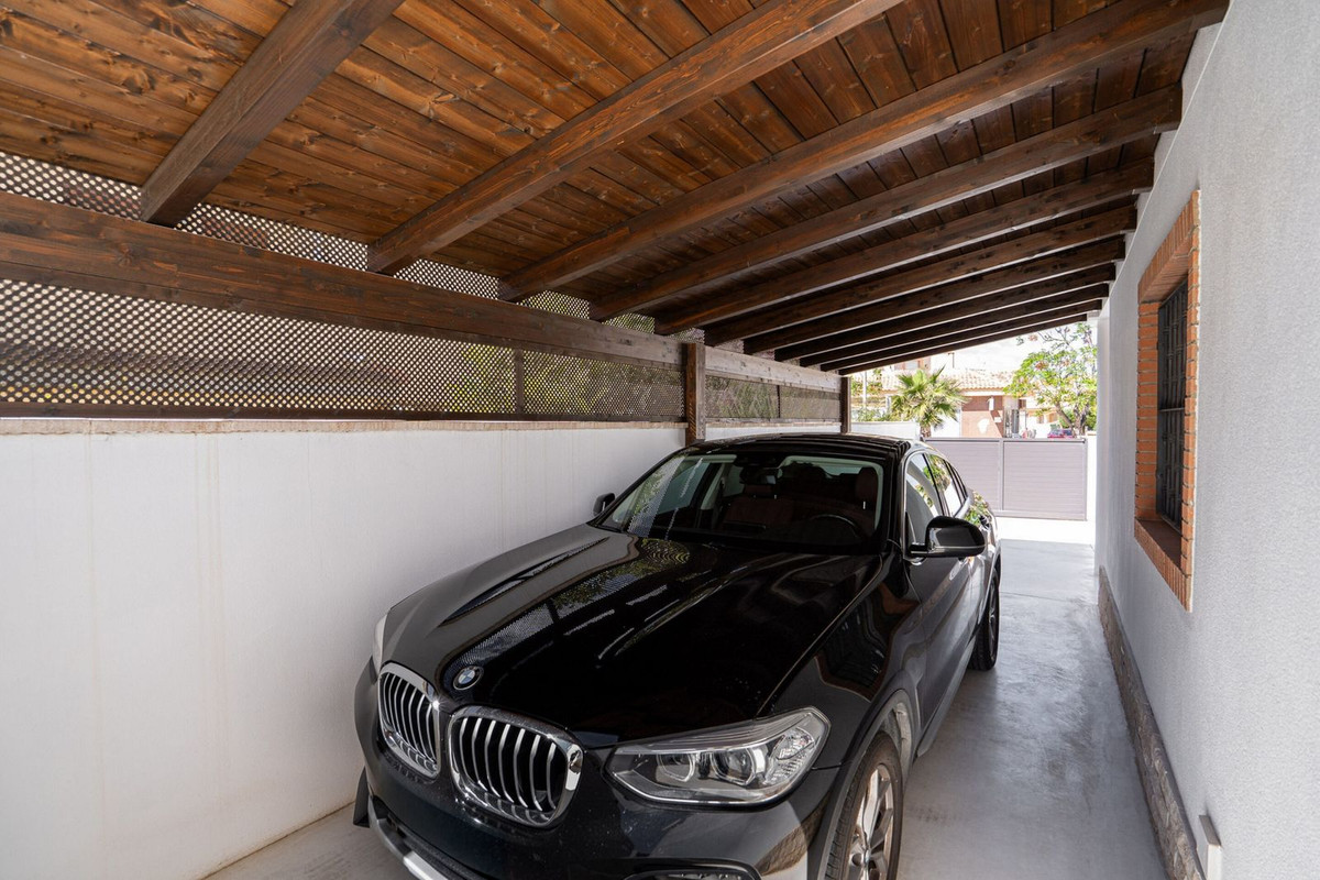 Se vende Villa - Chalet de 5 dormitorios en Costa Blanca, Alicante, España