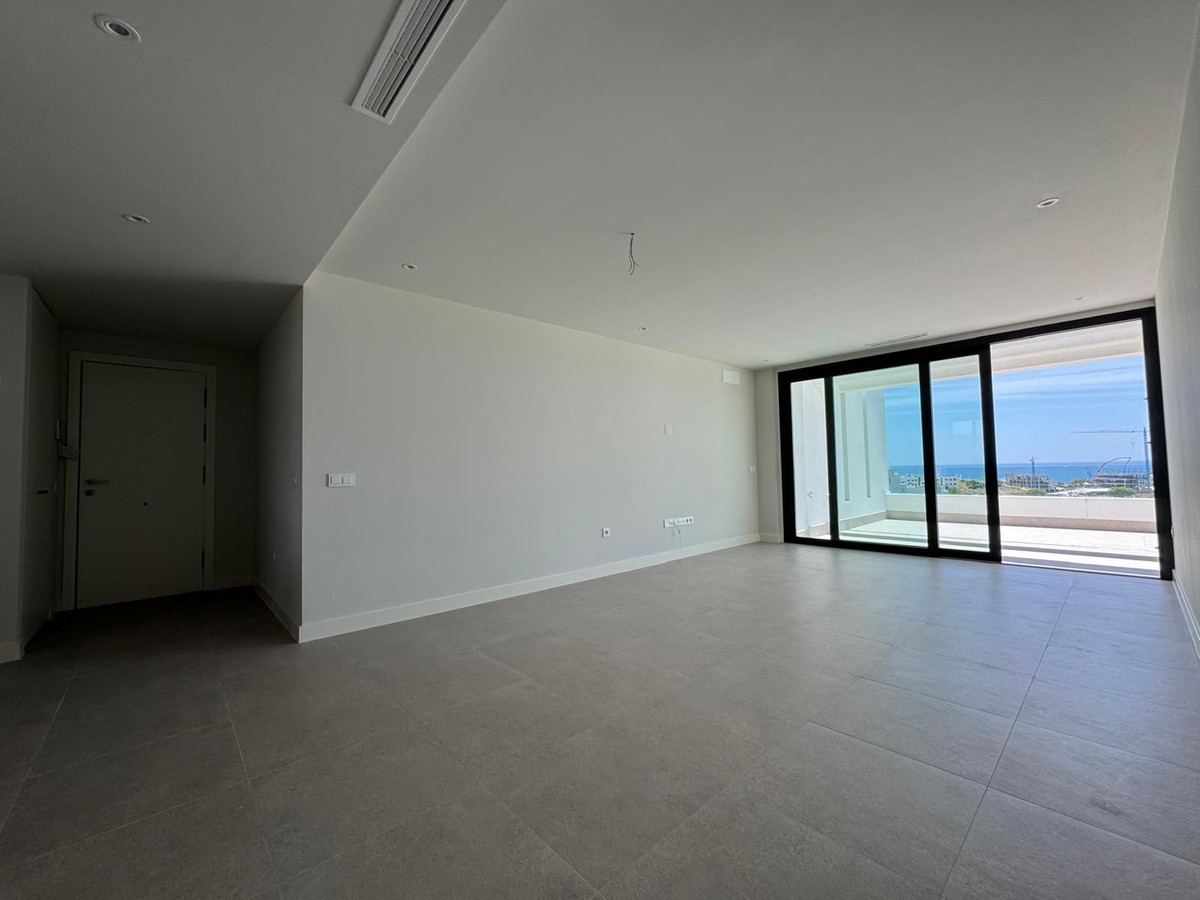 3 Bed Apartment for sale in Estepona Costa Del Sol, Málaga, Spain