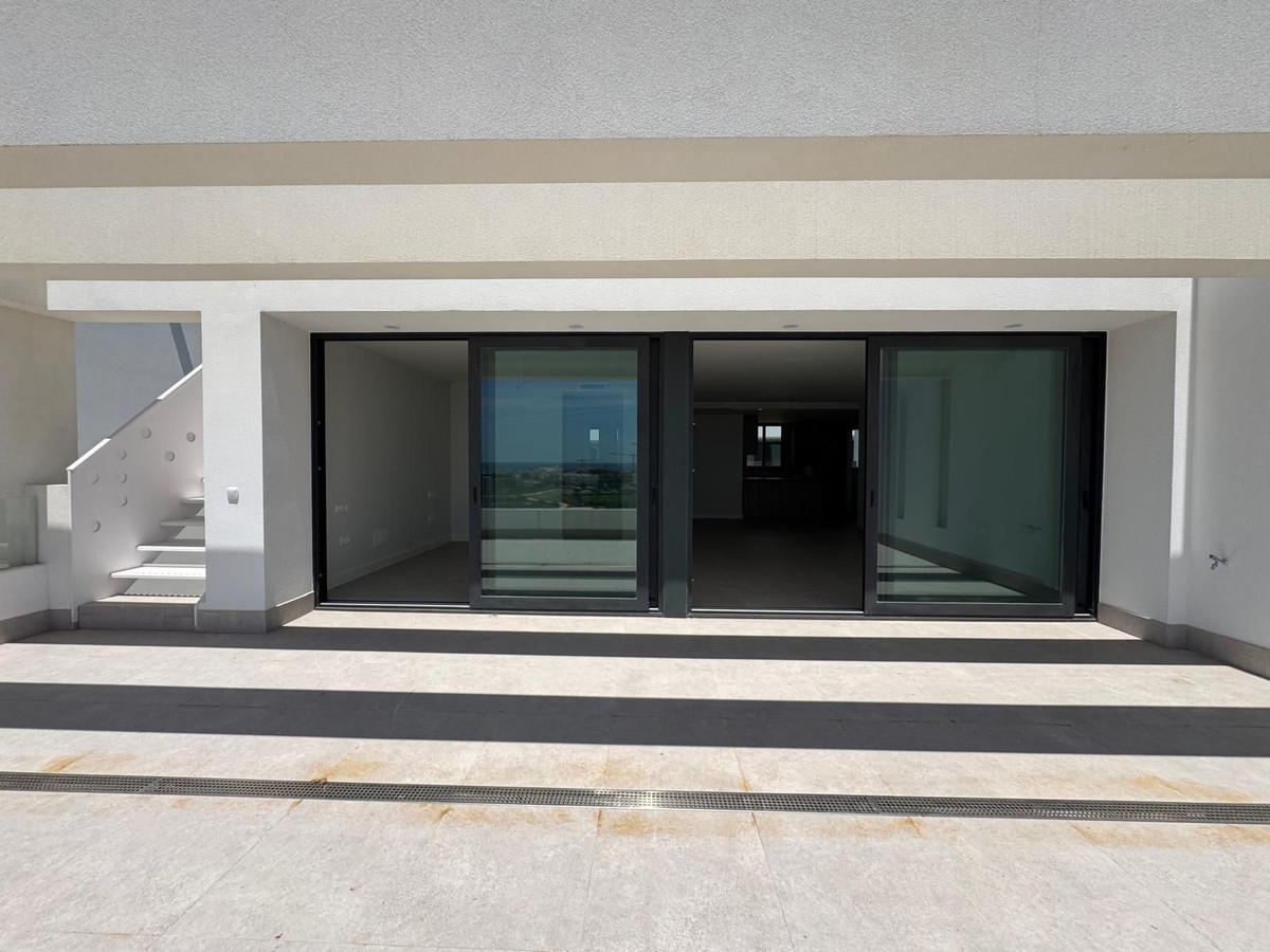 3 Bed Apartment for sale in Estepona Costa Del Sol, Málaga, Spain